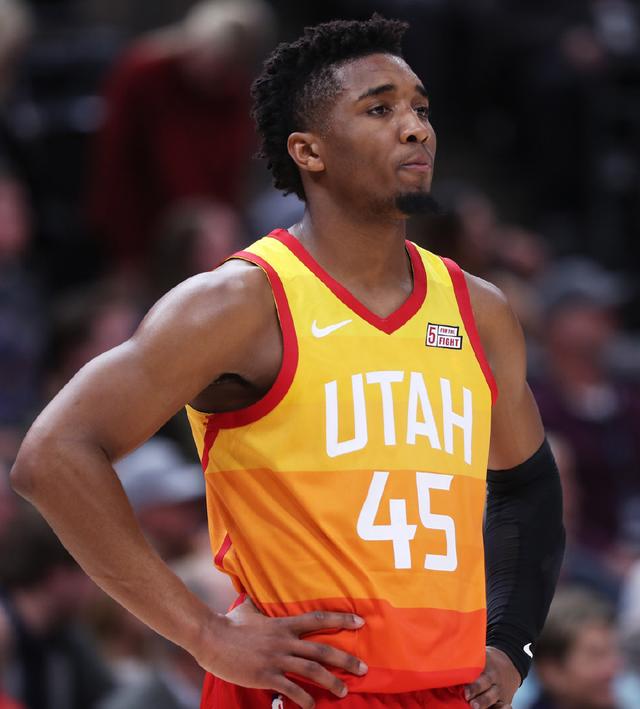 这两位为国 这两位为国